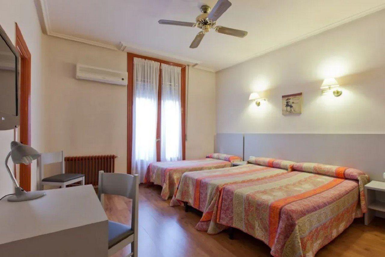 Hostal Andorra Мадрид Екстер'єр фото
